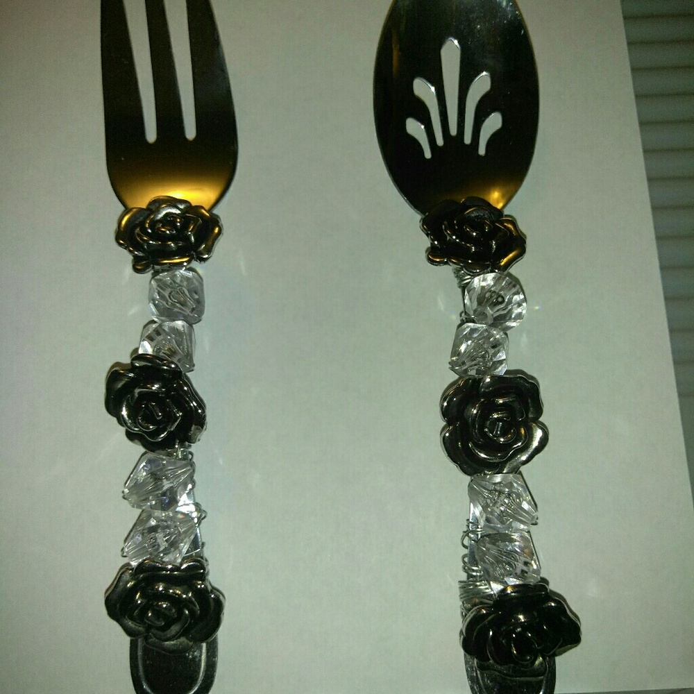 Flowered and beaded utensils